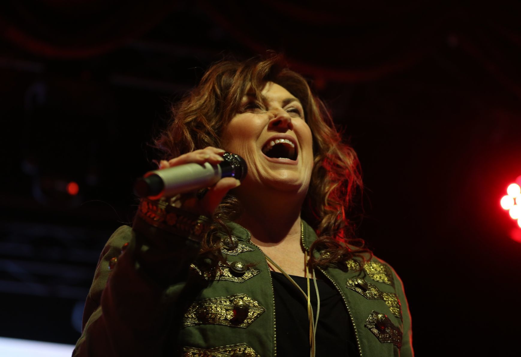 Jo Dee Messina